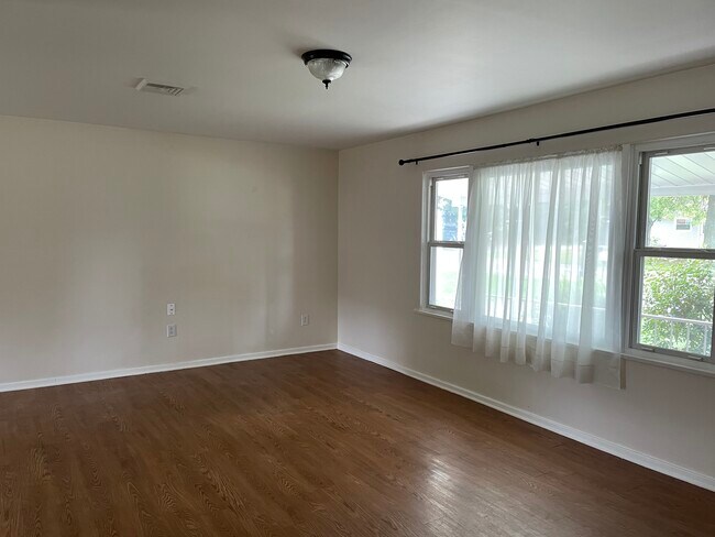 Foto del edificio - 2172 Sunbury Rd