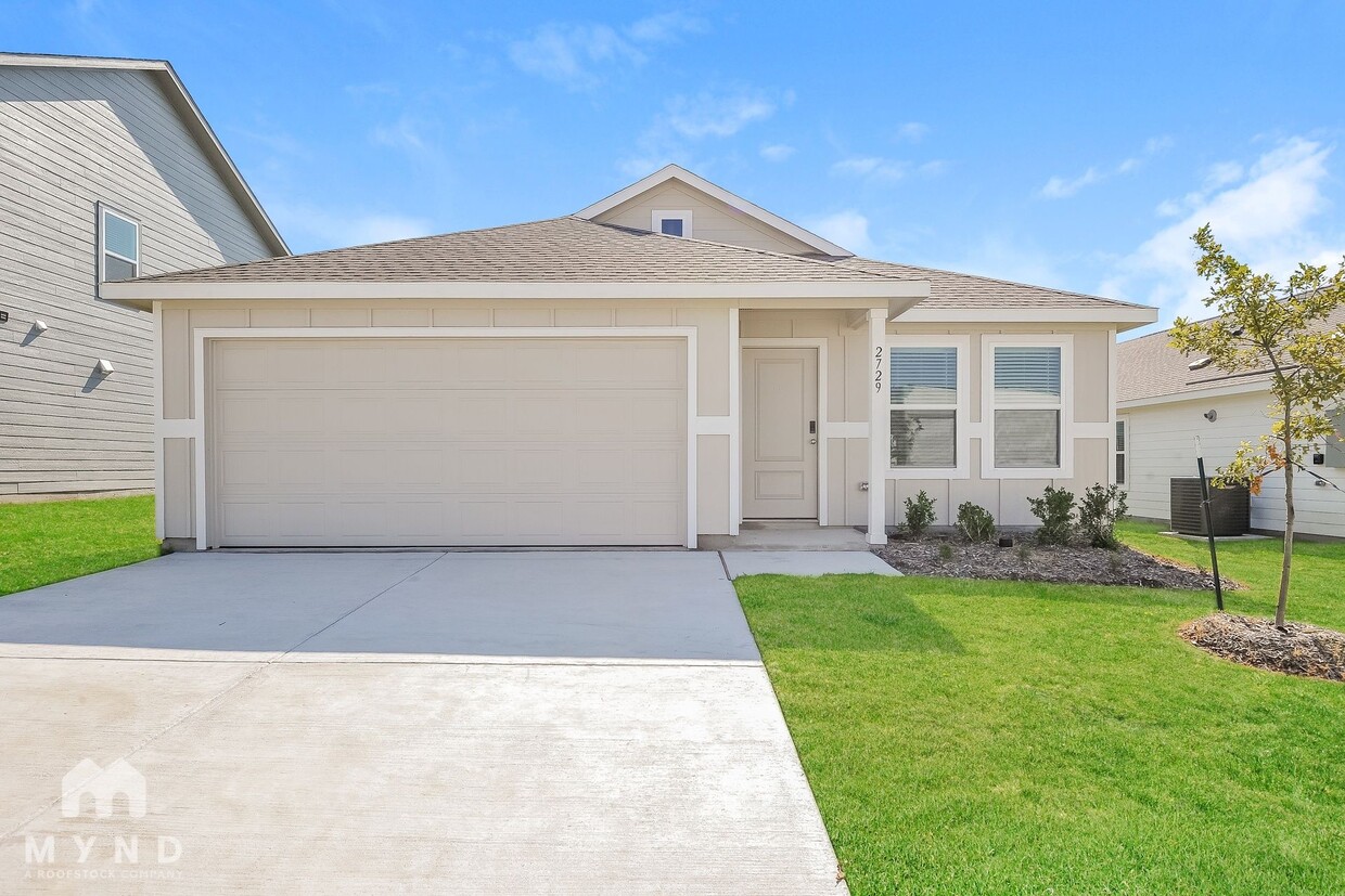 Foto principal - 2729 Mistwood Dr