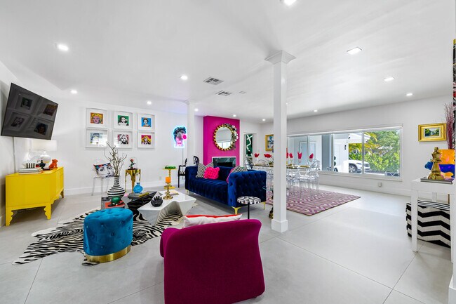 Foto del edificio - 1627 Seabreeze Blvd