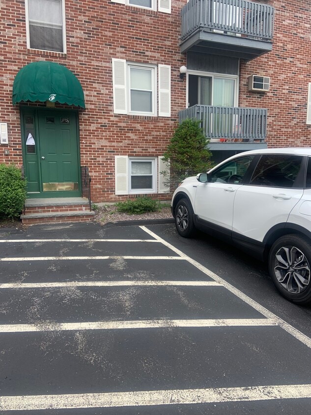 200 Manville Hill Rd Unit 136, Cumberland, RI 02864 Condo for Rent in