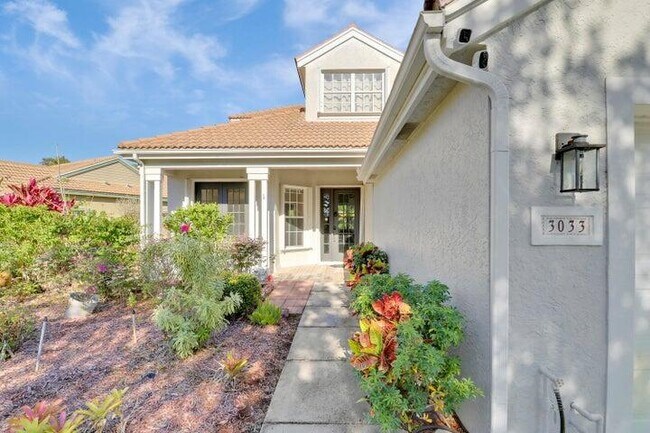 Foto del edificio - 3033 SE Brierwood Pl