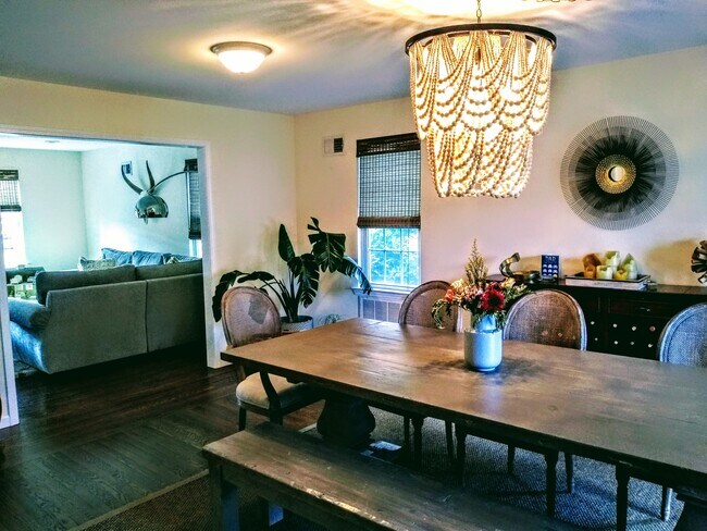 Dining room - 31 N 23rd St