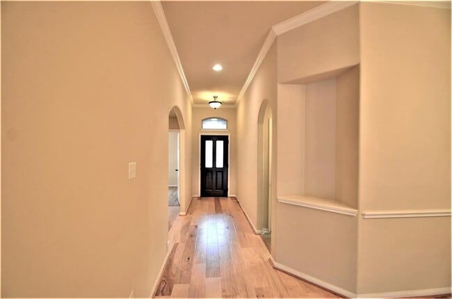 Building Photo - 15818 Mustang Mountain Ct