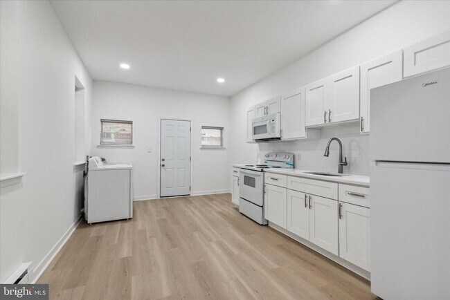Foto del edificio - 5803 W Thompson St