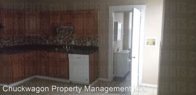 Building Photo - 3 br, 1.5 bath House - 1024 Hanover Street,