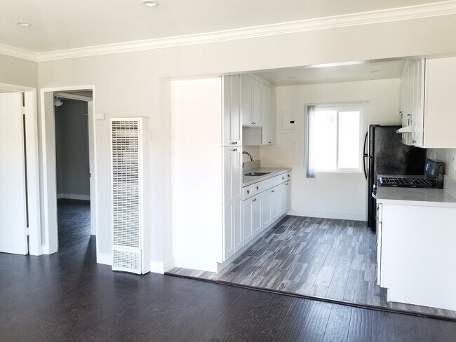 Foto del edificio - 3459 W Florence Ave