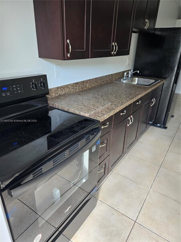 Foto principal - 2450 Jackson St