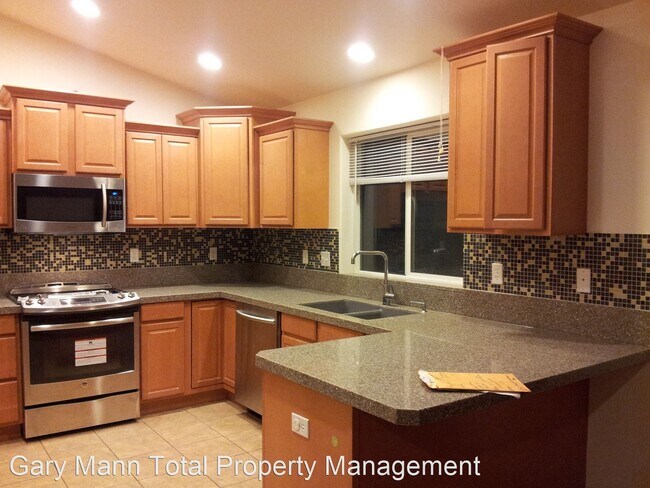 Building Photo - 3 br, 2 bath House - 219 Pinyon