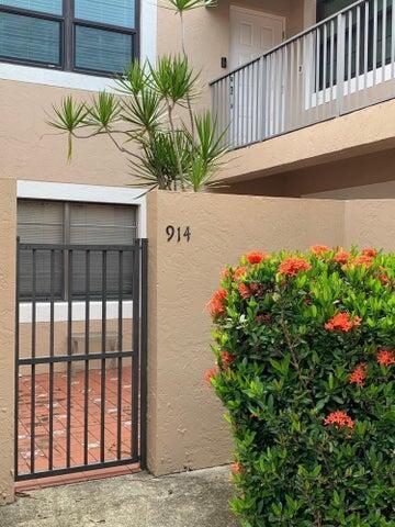 Foto del edificio - 6606 Villa Sonrisa Dr