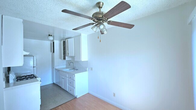 Foto del edificio - 3838 Keystone Ave