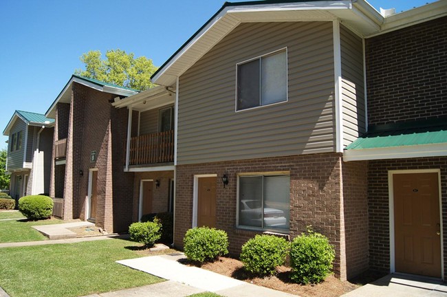 Exterior - Pines Apartments