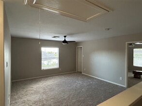 Building Photo - 5410 Spring Oak Dr