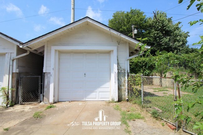 Foto del edificio - 1310 S. Indian Ave.  Tulsa OK 74127