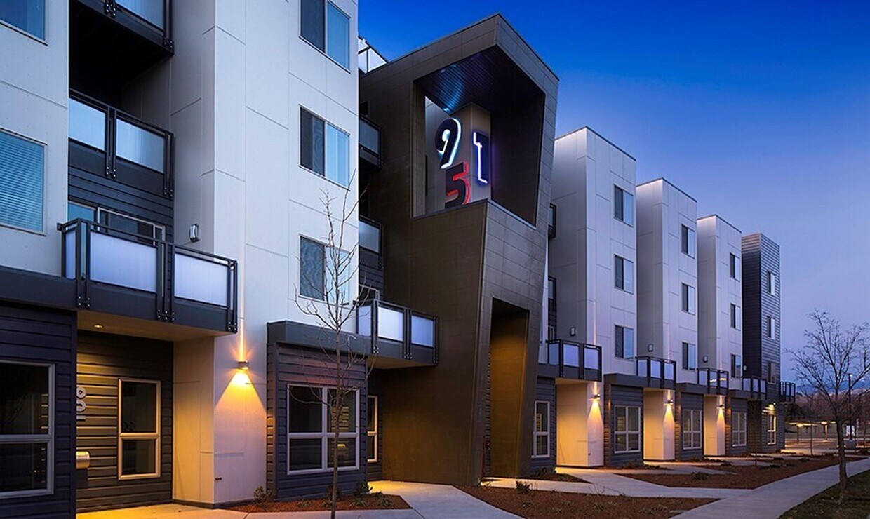 Foto del edificio - Commercial/Retail/Office Space for Lease –...