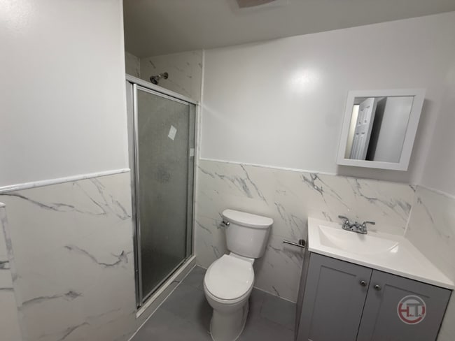 Photo - 1985 Southern Blvd Townhome