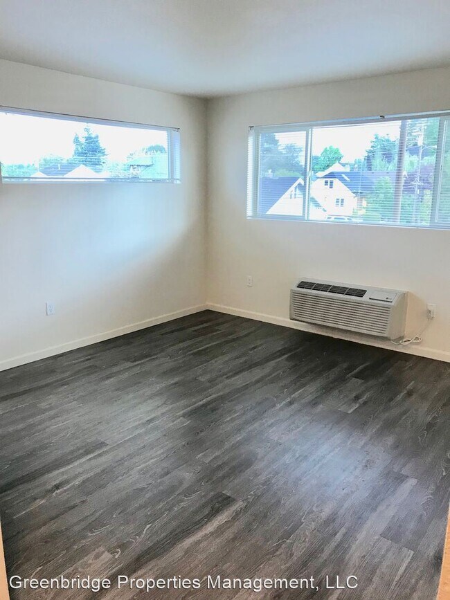 Foto del edificio - 6811 NE Grand Ave