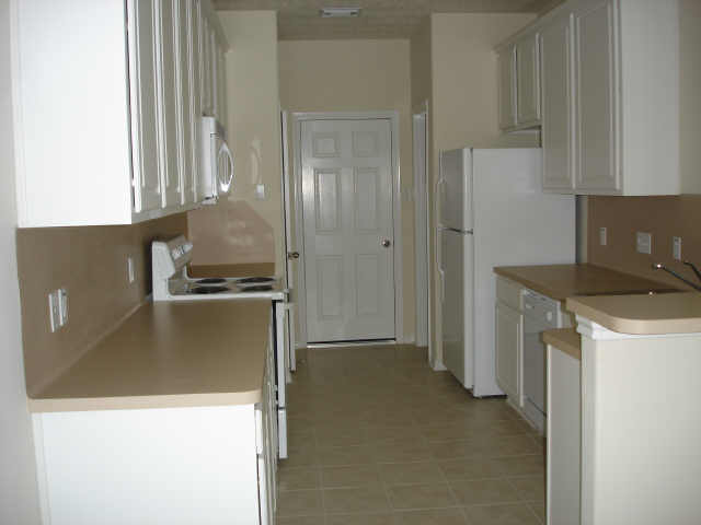 Building Photo - 16215 Greenport Ln