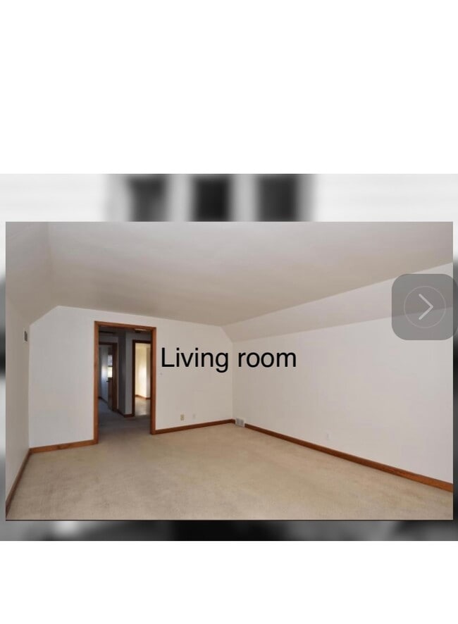 Building Photo - 220 E Wilbur Ave