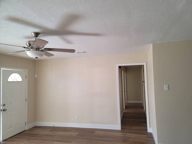 Building Photo - 511 Octave St