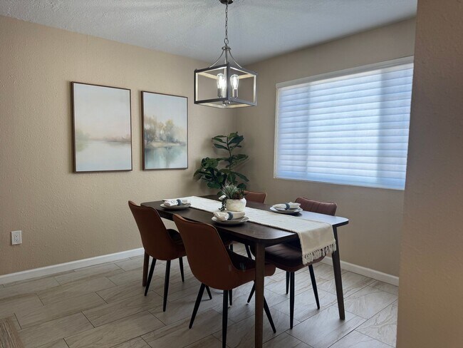 Foto del edificio - One of a kind NE Heights Home