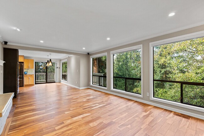 Photo - 12135 107th Ave NE House