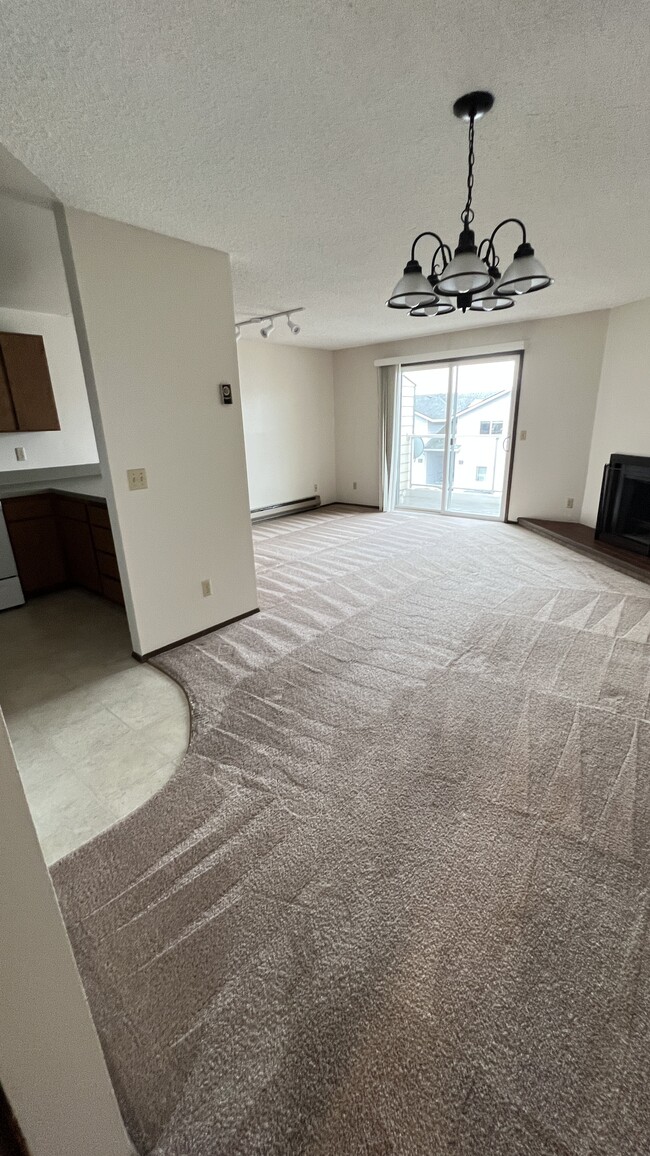 Foto del edificio - 395 S Oak Harbor St