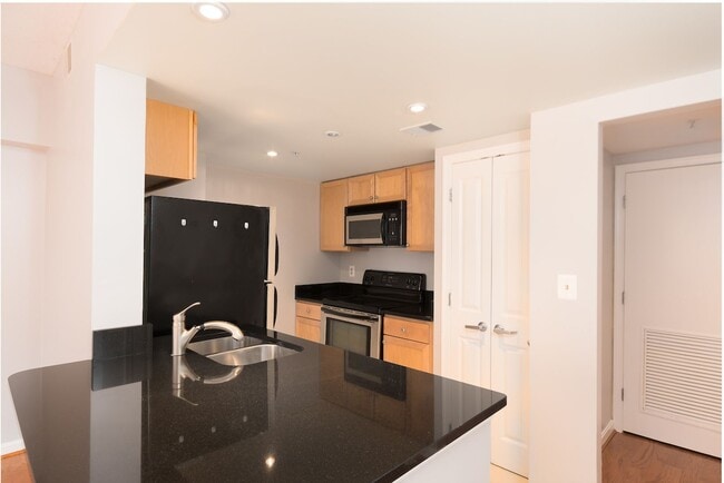 Building Photo - 1225 13th St NW