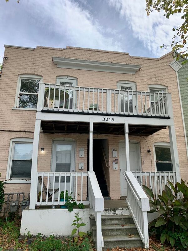 Primary Photo - 3218 O St