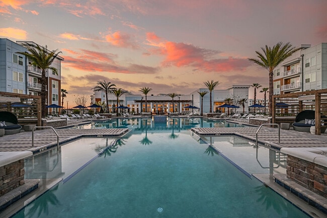 Aspire at Silverleaf apartments — community photo - Aspire at Silverleaf