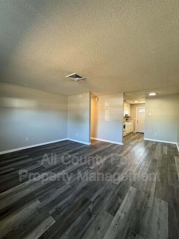 Foto del edificio - 420 Ellerbe Way