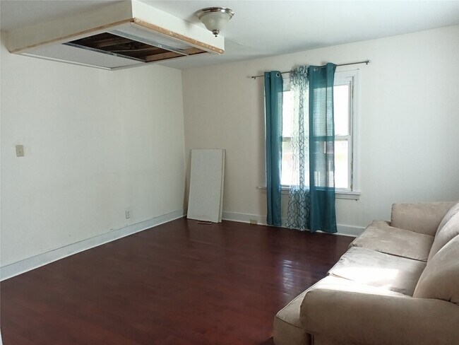 Building Photo - 24 Burdick Ave