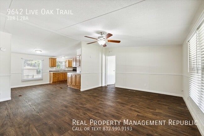 Foto del edificio - 9642 Live Oak Trail