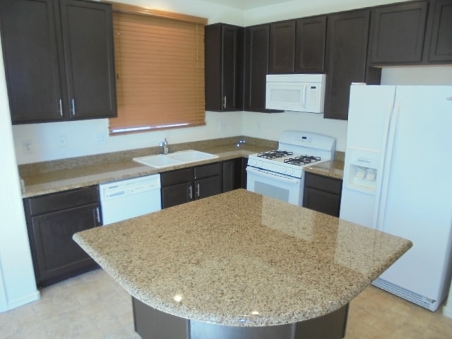 Foto del edificio - 18139 W Smokey Dr