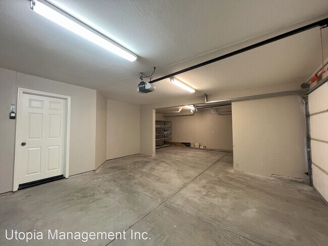 Foto del edificio - 2 br, 2 bath House - 3967 Lamont Street Un...