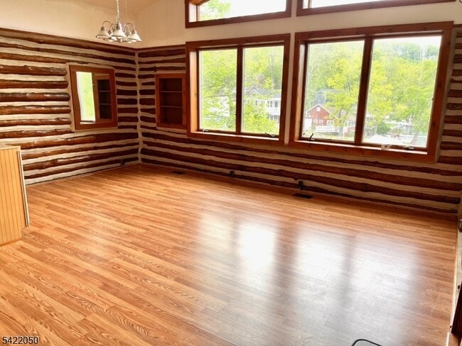 Building Photo - 34 Rose Trail