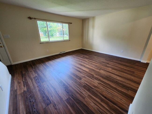 Foto del edificio - 3745 Kent Rd