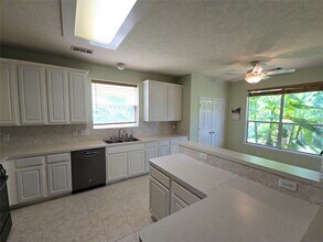 Building Photo - 1627 Park Harbor Estates Dr