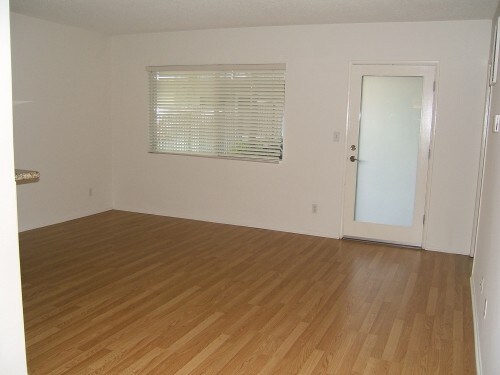Foto del interior - 1706 Brockton Ave