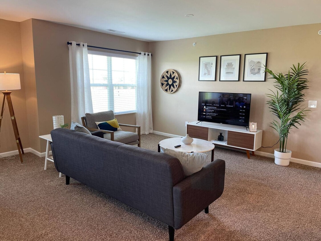 Foto principal - 4788 Holmes St