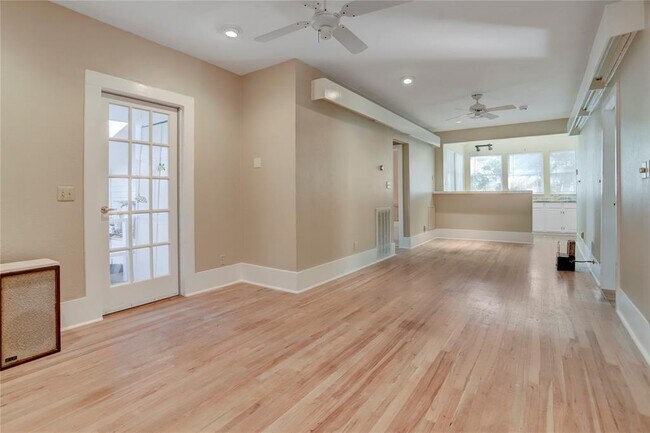 Foto del edificio - 906 2nd St