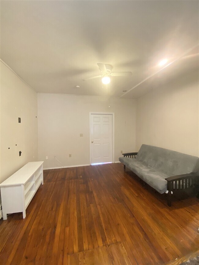 Foto del edificio - 229 Brunswick St