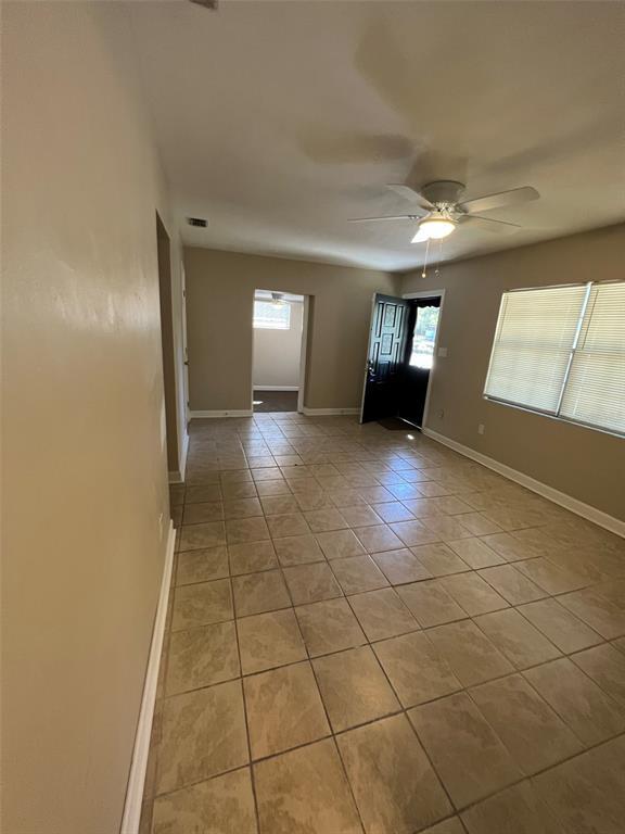 Building Photo - 823 Golden Rule Ct S