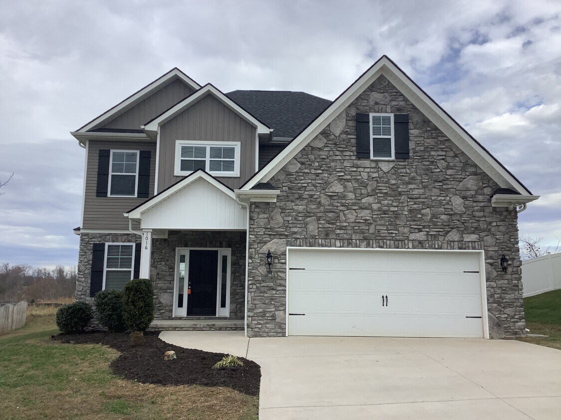 1016 Carter Ridge Drive House Rental in Knoxville, TN