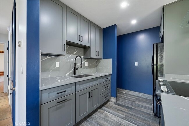 Building Photo - 8231 Deerfield Dr