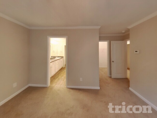 Foto del edificio - 2300 Shady Dr