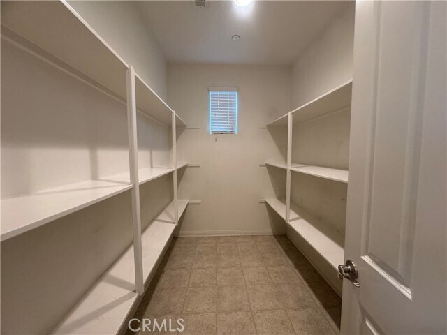 Foto del edificio - 6032 Rosewood Way