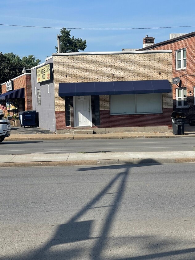 4970 NW Radial Hwy, Omaha, NE 68104 Apartments in Omaha, NE