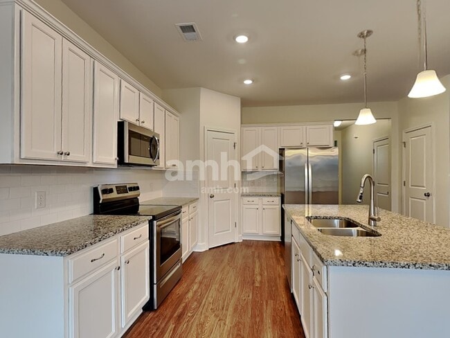 Building Photo - 4402 Erabele Dr