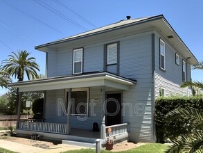 Building Photo - 2893 Denton St