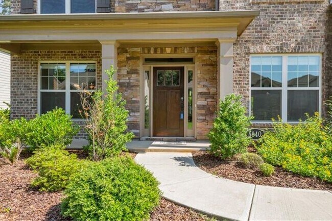 Building Photo - 5840 Springbox Dr